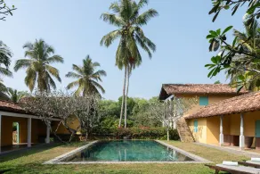 The Last House - Pool