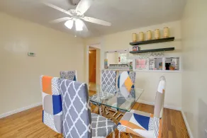 Cute Home w/ Patio ~ 7 Mi to Dtwn Pittsburgh - Interiör