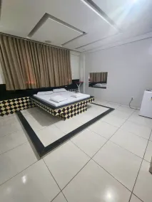 Hotel Canal Hum - Habitación