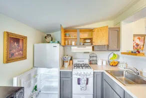 Hike, Sip & Explore: Charming Waterford Cottage! - Intérieur