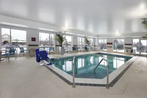 TownePlace Suites by Marriott Grove City Mercer/Outlets - Piscine