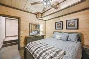 Modern Willis Cabin Retreat: 24-Acre Working Farm! - Interior