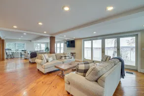 The Beachhouse Retreat w/ Prescot Bay Views! - Interior