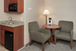 Holiday Inn Express Hotel & Suites Hampton South-Seabrook by IHG - Rom