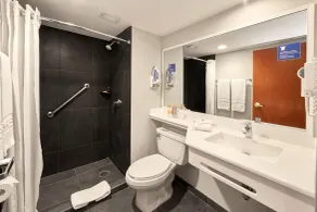 City Express by Marriott Tampico - Salle de bain