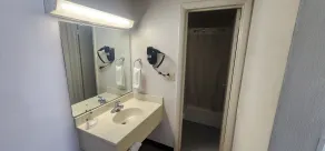 Parkview Inn and Conference Center - Salle de bain