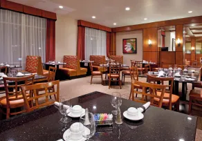 Holiday Inn Purdue - Fort Wayne by IHG - Restaurang