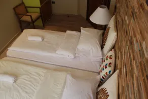 Beer Garden Hotel - Chambre