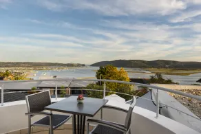Villa Afrikana Guest Suites by Knysna Paradise Collection - Ausblick vom Zimmer