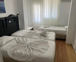 Merkez Pansiyon Sarımsaklı - Room