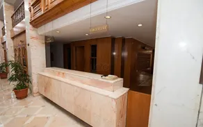 Riviera Hotel - Family only - Recepción