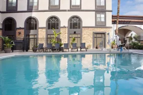 Holiday Inn Express Ontario by IHG - Piscine