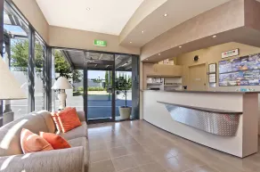 Comfort Inn On Raglan - Reception