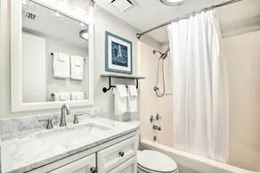 Beautiful Oceanfront 2 br,2 ba condo! Great view of ocean.  - Intérieur