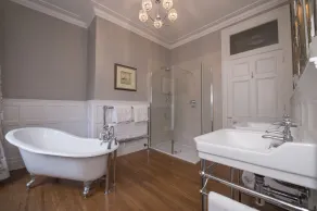 Lys-Na-Greyne Country House - Bathroom