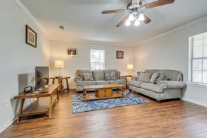 Charming Satsuma Home ~ 14 Mi to Mobile! - Interiör