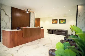 Hotel The Pearl Shine - Lobby