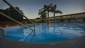 Aura Accommodation - Pool