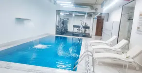 Liora Boutique - Pool