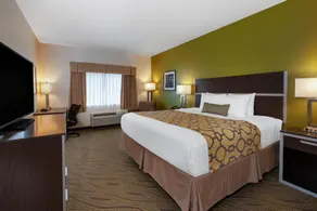 Baymont by Wyndham Beulah - Room