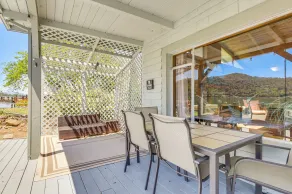Scenic Clear Lake Cabin w/ Stunning Views! - Interiør