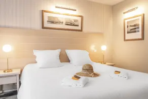 Beach Hotel - Chambre