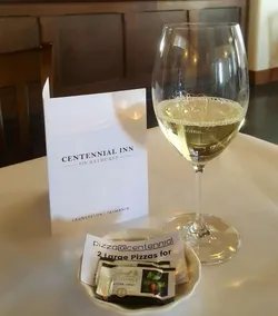 Centennial Inn on Bathurst - Reception