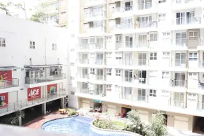 Convenient 1BR Gateway Pasteur Apartment By Travelio - Ausblick vom Zimmer