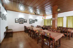 Hotel Himalayan Club - Restaurant