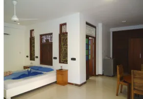 Gomez Place - Camera