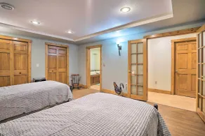Hiking Nearby! Secluded Ellsworth Apartment - Interni