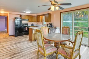 Dirt Road Digs - Quiet Home in Lakeville! - Innvendig