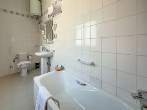 Manazel Ajyad Hotel - Bathroom