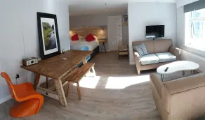 Cotswold Aparthotel - Room