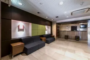 the b sangenjaya - Reception