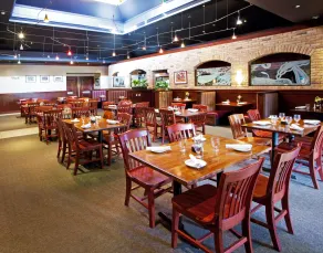 Holiday Inn Chantilly-Dulles Expo Airport by IHG - Restaurant