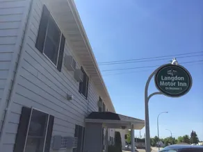 Langdon Motor Inn - Image 1