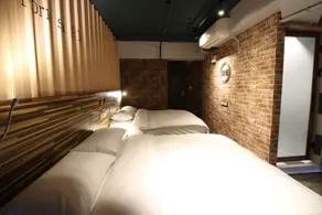 R10 Eco Hotel - Værelse