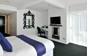 Black Swan Lakeside Boutique Hotel - Chambre