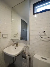 RoomQuest Sukhumvit36 BTS Thonglor - Salle de bain