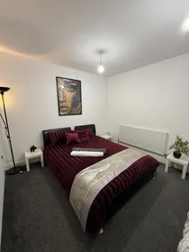 2 Bedroom Luxury Apartment With Balcony - Værelse