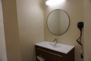 Rose Garden Inn - Bathroom