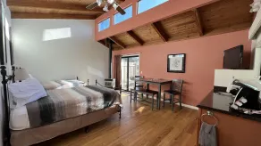 Fort Ross Lodge - Rum