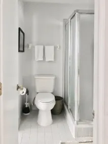 Quiet, convenient & Modern Haven - Bad
