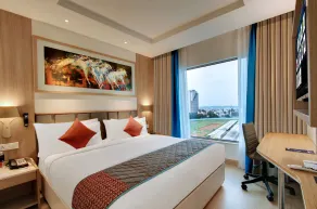 Holiday Inn Bengaluru Racecourse by IHG - Room