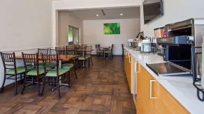 Best Western Plus Glendale - Restaurant