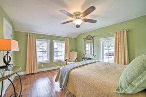 Walk to Branson Landing! Dtwn Home w/ Pool Access - Innenbereich