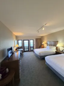 Lodge at Lake Guntersville State Park - Room