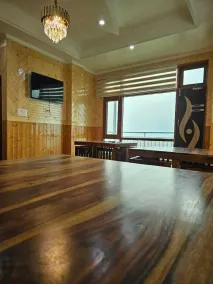 Hotel Sarahan Inn - Restaurante