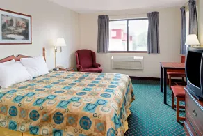 Super 8 by Wyndham Omaha Eppley Airport/Carter Lake - Habitación